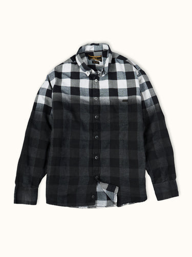 Camisa Colorado Dyed de Demons & Machines con detalles en negro, prenda para hombre. #color_negro