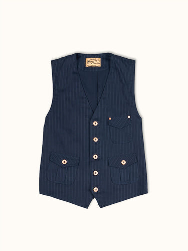 Chaleco sastrero DEMONS & MACHINES confeccionado en gabardina de algodón rayado para un look descontracturado, con 5 botones jeaneros al frente.