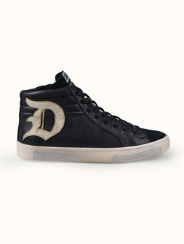 Zapatillas Denver Alta de Demons & Machines en color negro, calzado deportivo con diseño moderno y cómodo. #color_negro