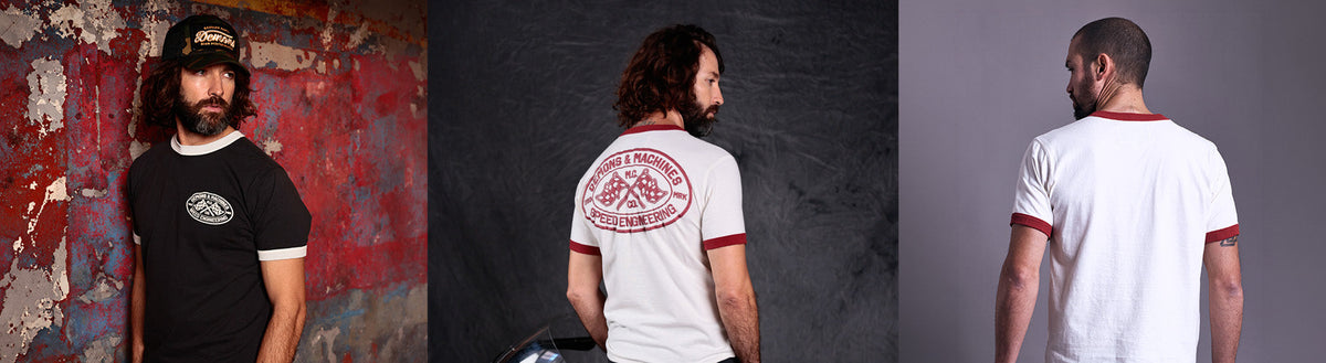 Tres hombres con remeras Sporty Demons & Machines estampadas, de frente y de espaldas — Remeras Sporty