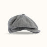 Boina Liverpool de Demons & Machines con diseño clásico y cómoda, vista frontal del accesorio de cabeza. #color_gris
