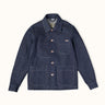 Camisaco Sendai de Demons & Machines de inspiración japonesa, confeccionado en denim crudo de 14 onzas, tela de buen peso con durabilidad, estructura y un look único. Sus costuras en hilo crudo refuerzan la impronta vintage. 