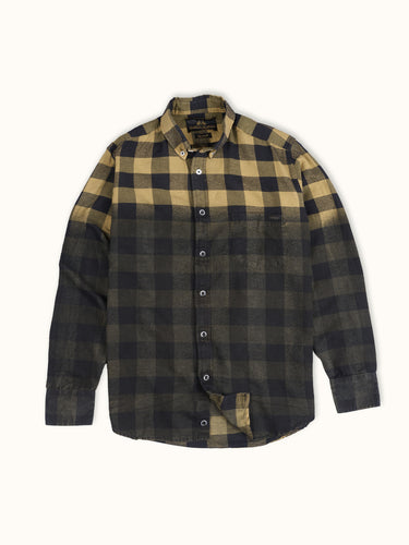 Camisa Colorado Dyed de Demons & Machines con detalles en negro, prenda para hombre. #color_ocre
