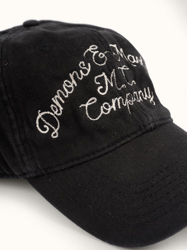 Gorra DEMONS & MACHINES estilo casual y moderno para uso diario. #color_negro