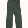 Pantalón cargo militar Benson de Demons & Machines, vista frontal con bolsillos y diseño resistente para uso urbano y outdoor. #color_verde