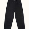 Pantalón DEMONS & MACHINES de calce relaxed con impronta sastrera, ideal para lucir un look casual y descontracturado. #color_negro
