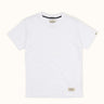 Remera básica blanca de la marca Demons & Machines, vista frontal mostrando el diseño simple y cómodo de la prenda. #color_blanco