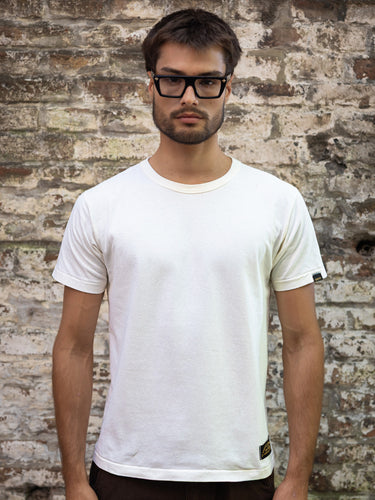 Remera básica DEMONS & MACHINES, 100% algodón premium pesado, cuello redondo. #color_offwhite