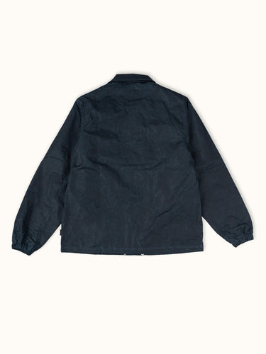 Abrigo rompeviento Nashville Wax de Demons & Machines con diseño resistente al viento. #color_azul