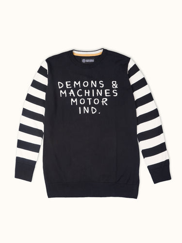 Suéter Maine de Demons & Machines, cuello redondo tejido en hilado de algodón. Arte frontal en jacqard y mangas rayadas. Regular fit. #color_negro