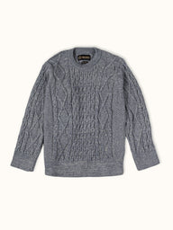 Sweater Demons & Machines estilo fisherman tejido en galga gruesa con puntos diferenciados al frente y en espalda. De calce slim, este modelo está inspirado en los típicos sweaters de los pescadores irlandeses, que se distinguen por su abrigo y texturas complejas. #color_gris