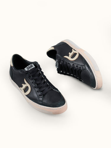 Zapatilla Denver Baja negra cuero vacuno detalle completo - Demons & Machines #color_negro
