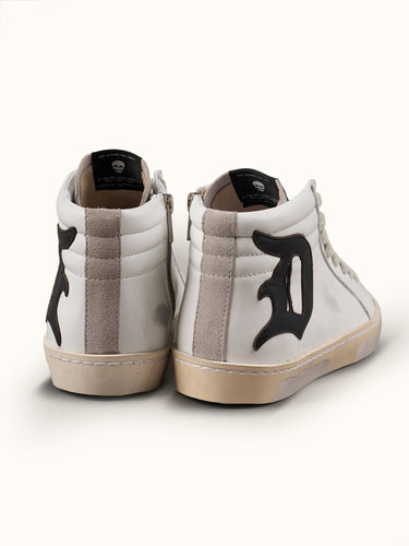 Zapatillas Denver Alta de Demons & Machines en color blanco, calzado de estilo deportivo y cómodo para uso diario. #color_blanco
