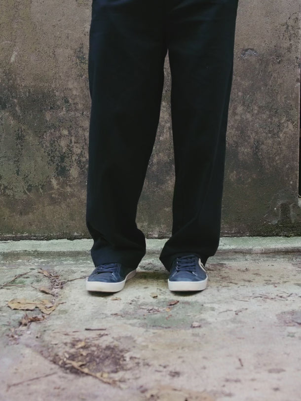 Zapatilla Denver Baja negra cuero vacuno look completo frente - Video - Demons & Machines #color_negro