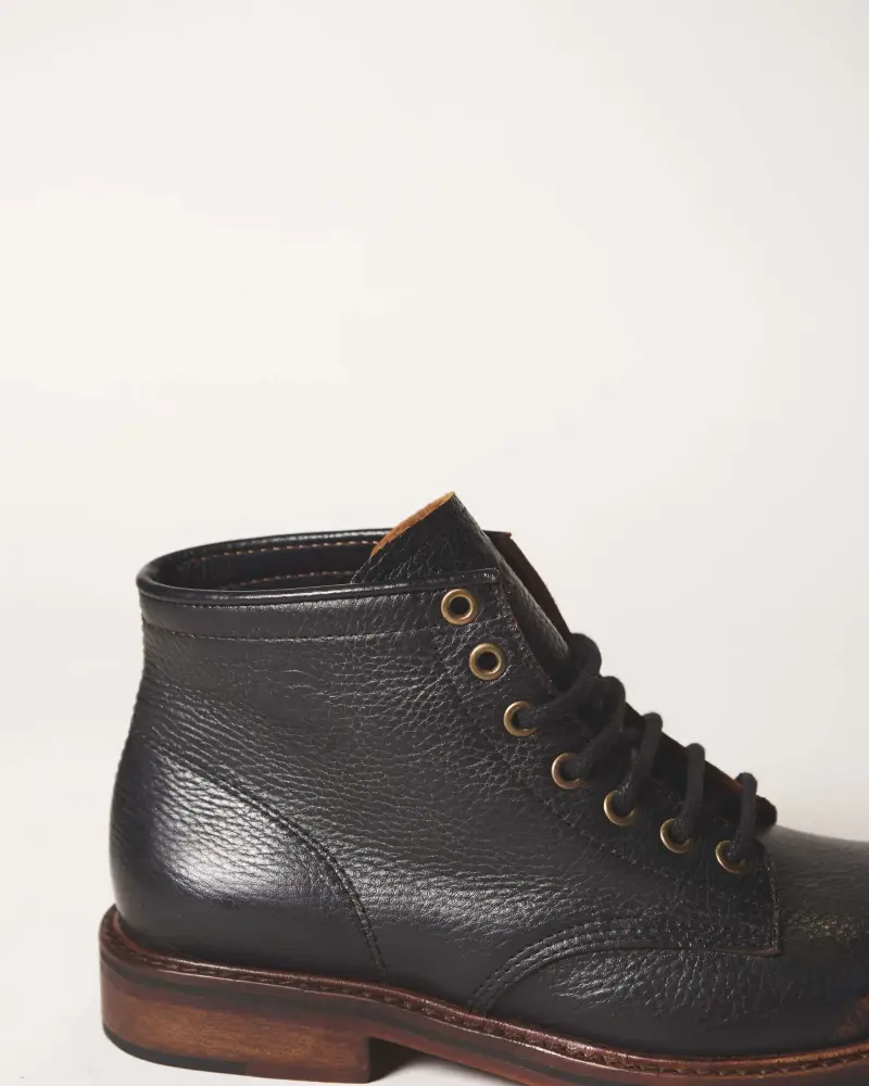 PRISON BOOT