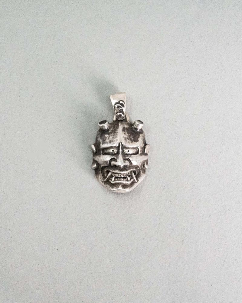 HANNYA SIN CUERNOS